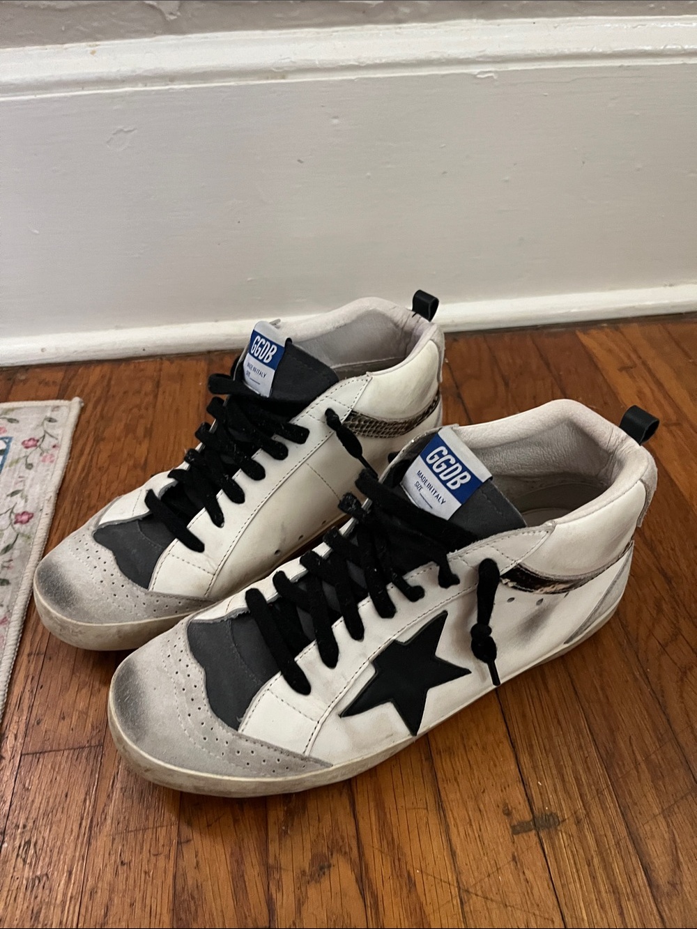 Golden Goose sneakers *INSPIRED